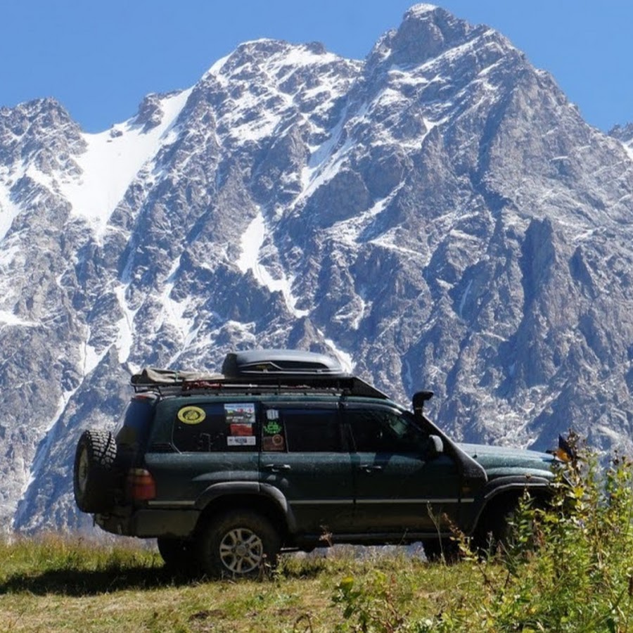 Внедорожник для путешествий. Тревел оффроад. Off Road поездки. Toyota 105 для экспедиций.