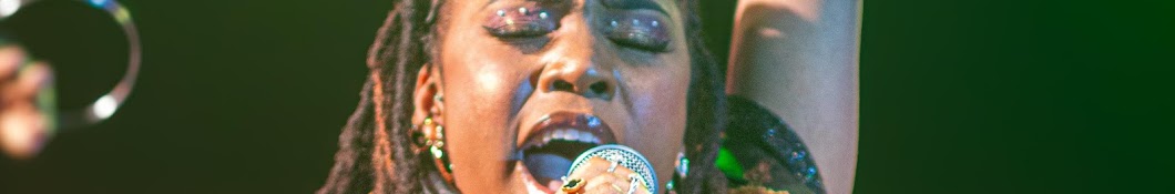 Tafa Mi-Soleil Banner