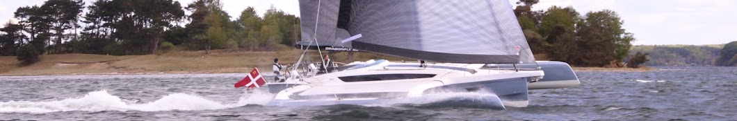 Dragonfly trimarans UK