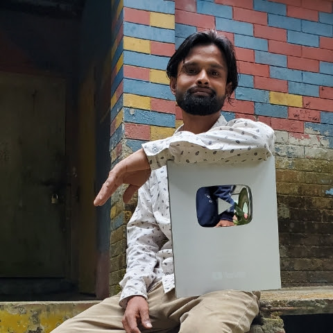 influencer profile picture