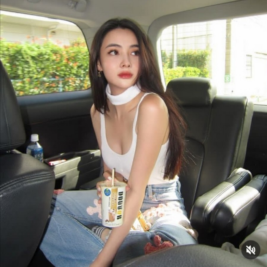 Ready go to ... https://www.youtube.com/channel/UCGAYwx4-xjxYm60hbmtlfFQ [ Aun Aun  One Two T]
