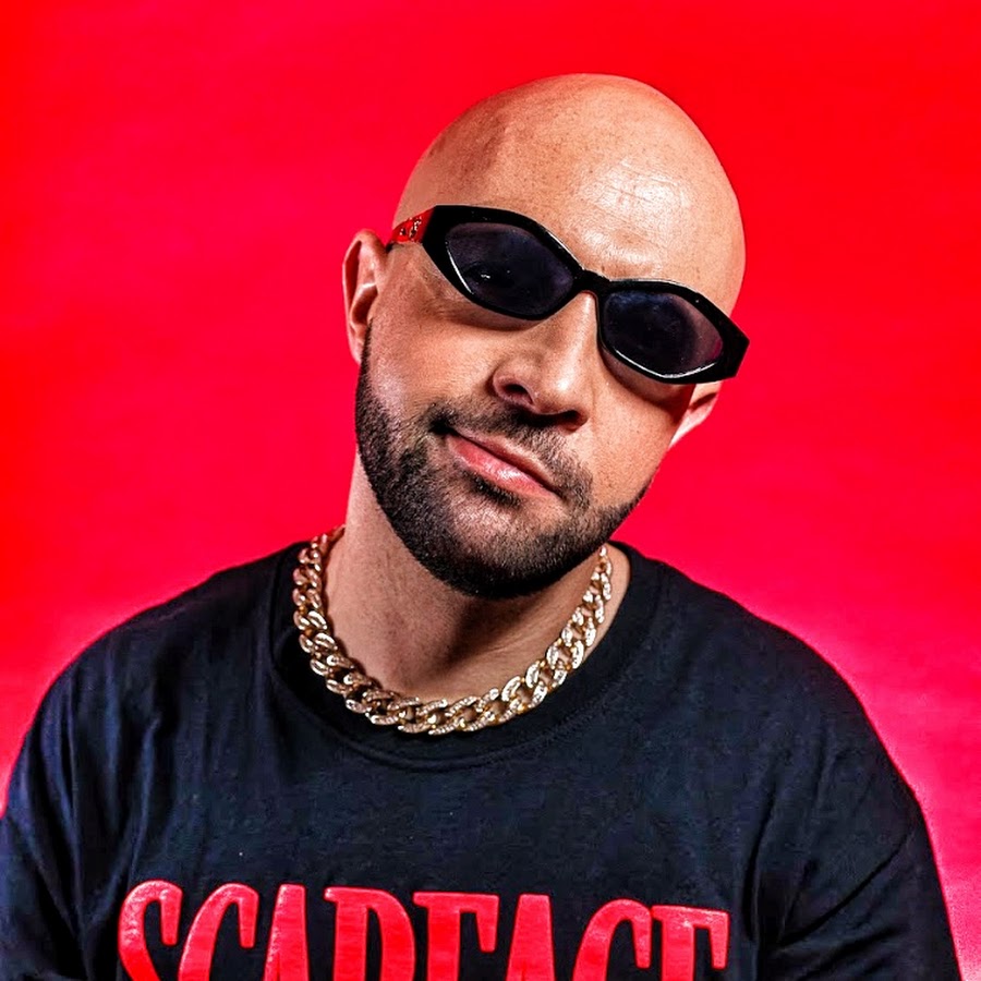 influencer profile picture