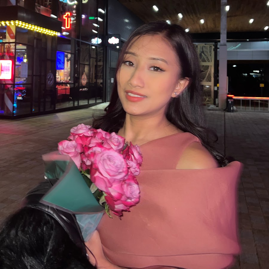 influencer profile picture