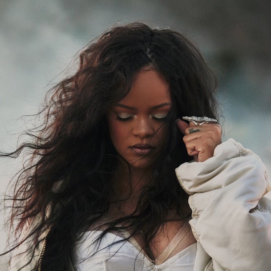 Rihanna - YouTube