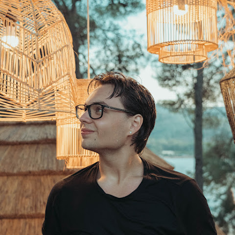 influencer profile picture