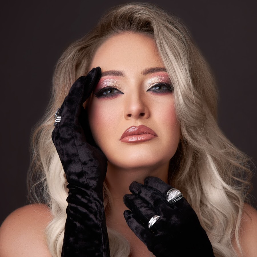 influencer profile picture