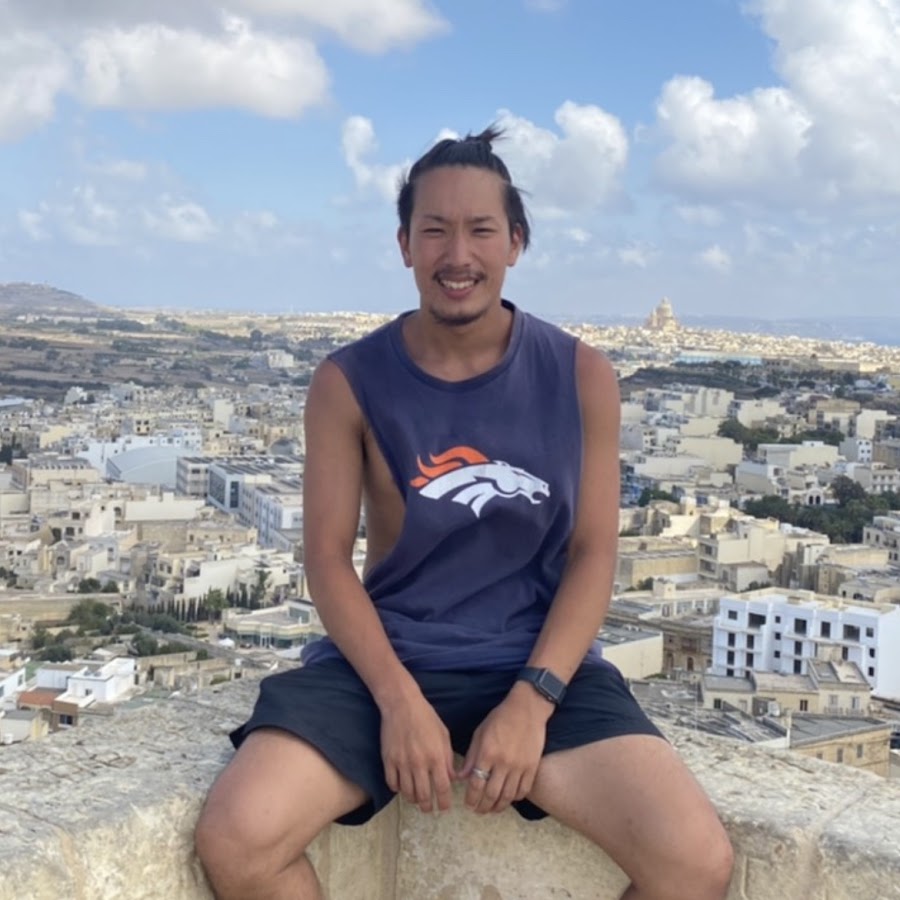 リョータ【20代で196ヶ国制覇する旅びーと】