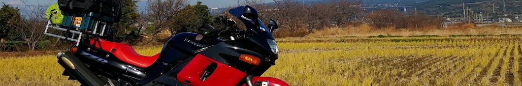 おっさんがバイクをイジる動画