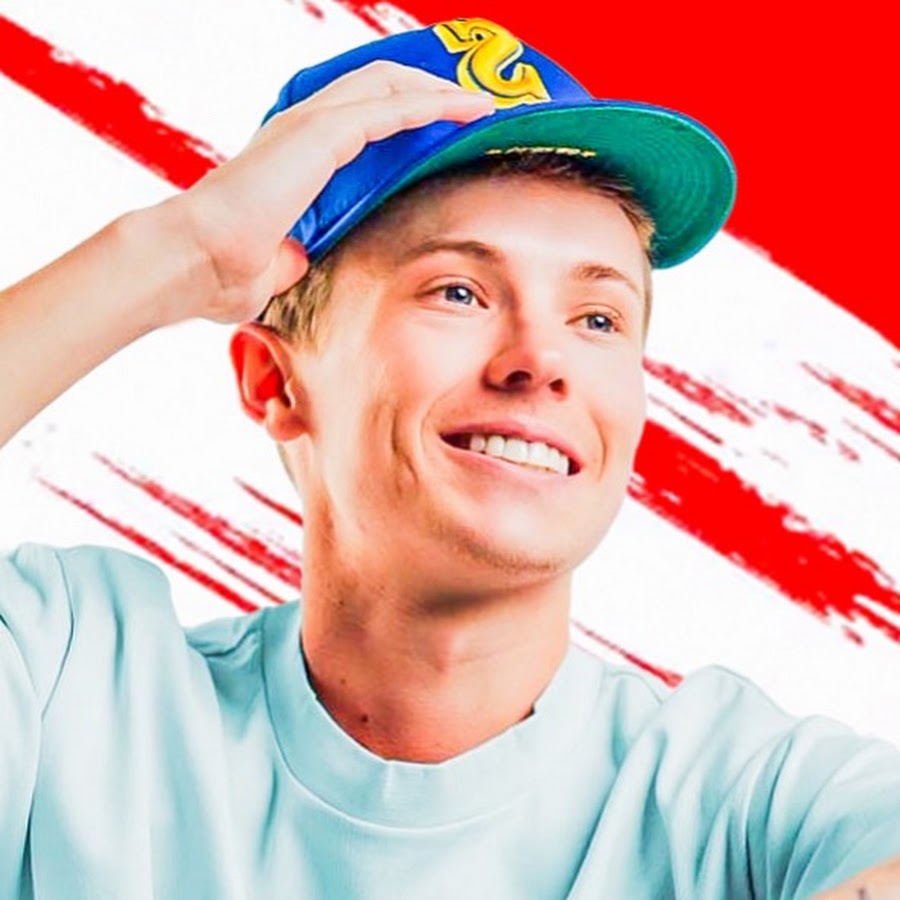 Tanner Fox @tannerfox