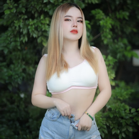 influencer profile picture