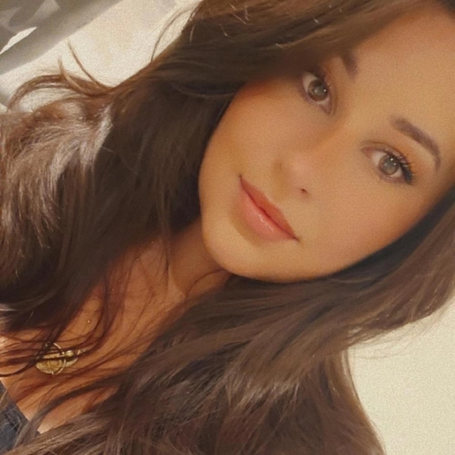 influencer profile picture