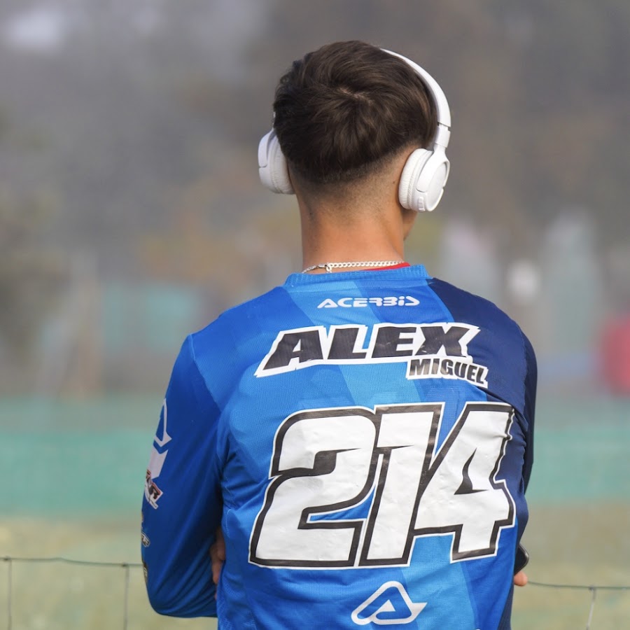 Alex Miguel 214 @alexmiguel214