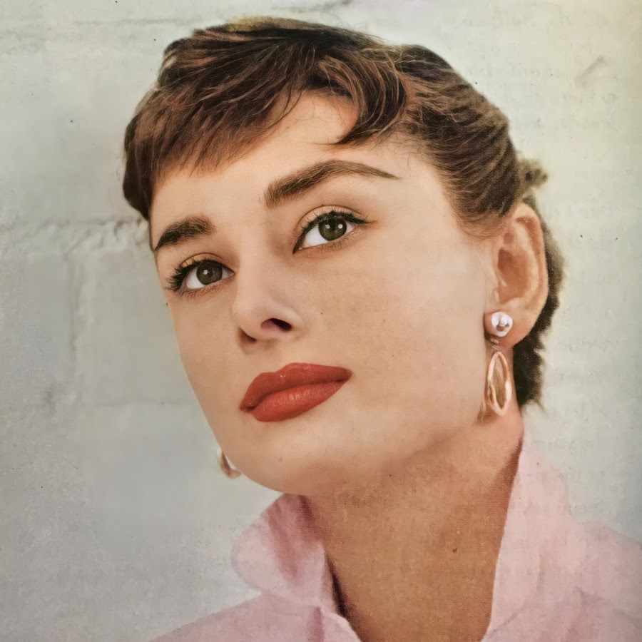 Rare Audrey Hepburn  Одри хепберн, Знаменитости, Яркие звезды
