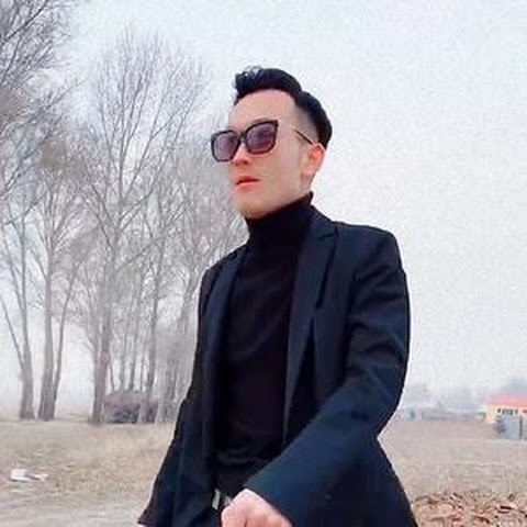 influencer profile picture