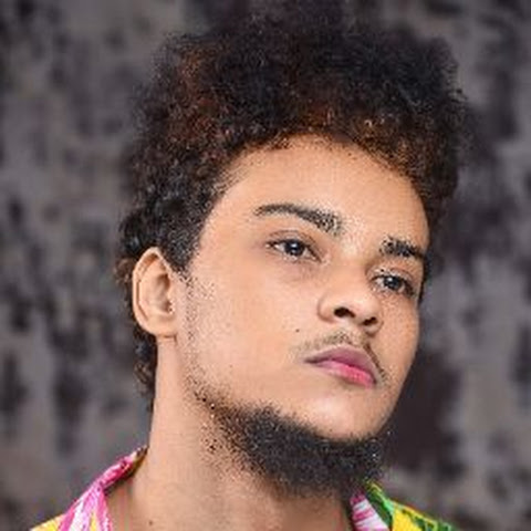influencer profile picture