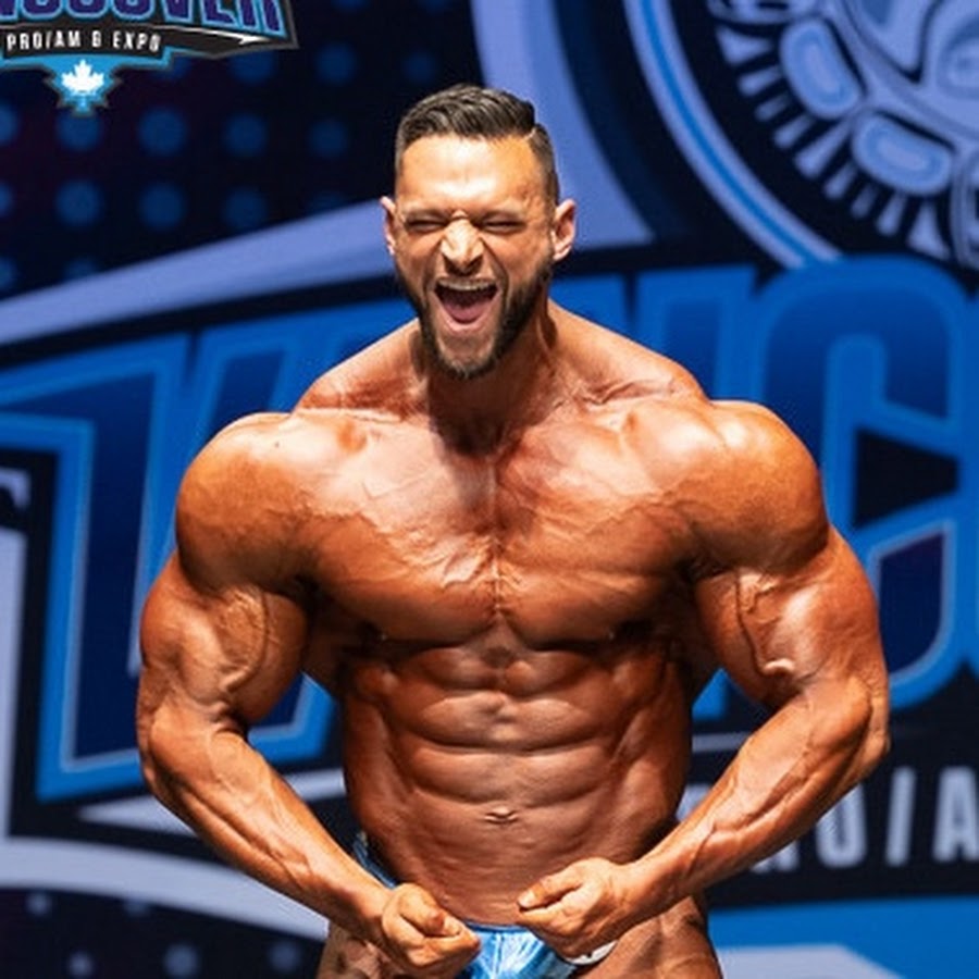 IFBB Pro Justin Savoie