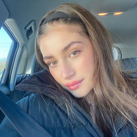 influencer profile picture