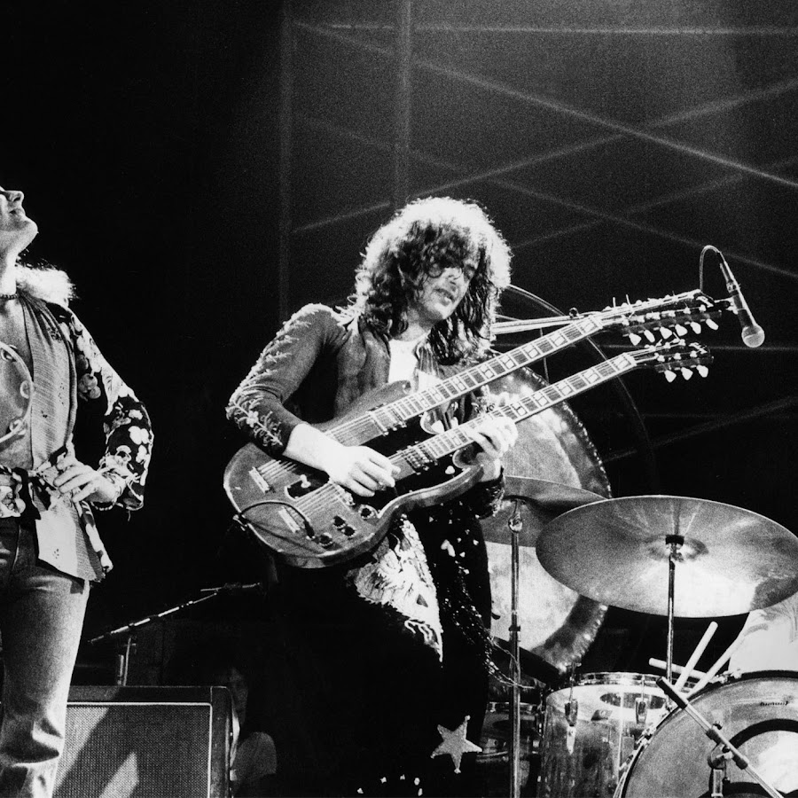 Сойти группа. Led Zeppelin. Сэнди Дэнни и лед Зеппелин фото. Stairway to Heaven Live at msg 1973. Лед Зеппелин i мелодия.