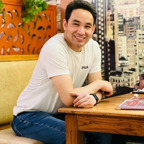 influencer profile picture