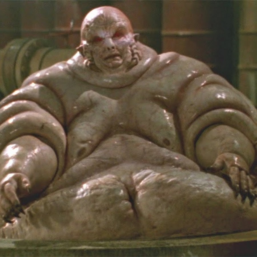 Огромные жирные бабки. Блейд жирный вампир архивариус.