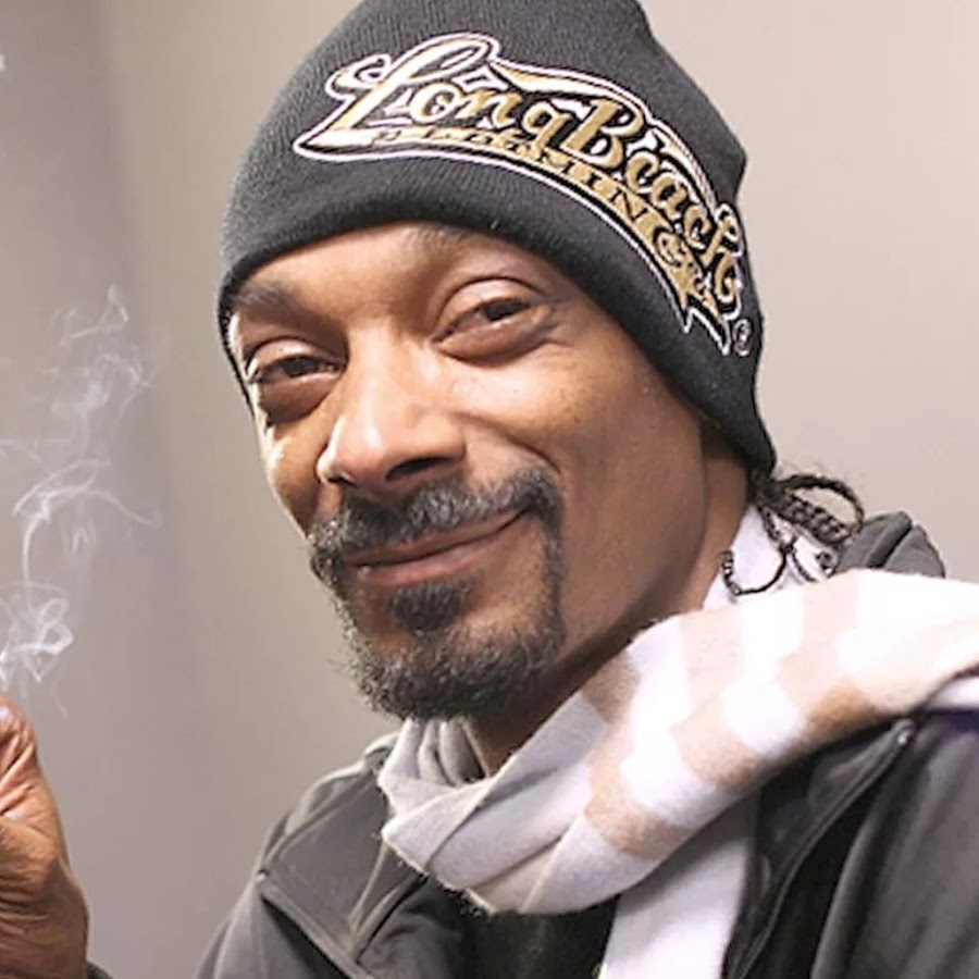 Песни снуп. Снуп Догг. Снуп дог 2021. Snoop Dogg накуренный. Сноп доп.