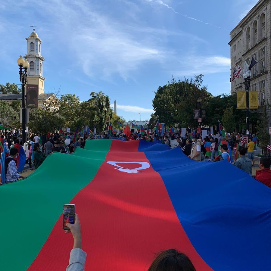 Азербайджан сильнее. Азербайджанские праздники. 26 Июня в Азербайджане. Азербайджан фестиваль. Флаг Баку.