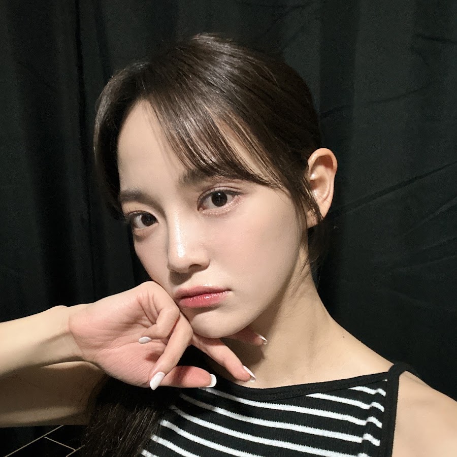 OFFICIAL KIMSEJEONG