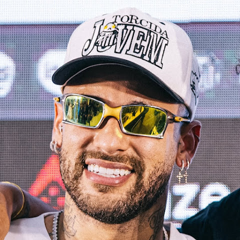 influencer profile picture