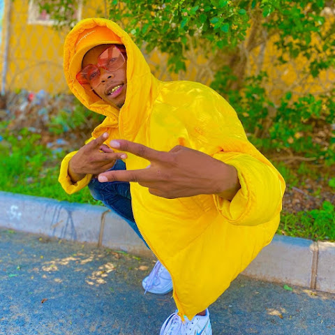 influencer profile picture