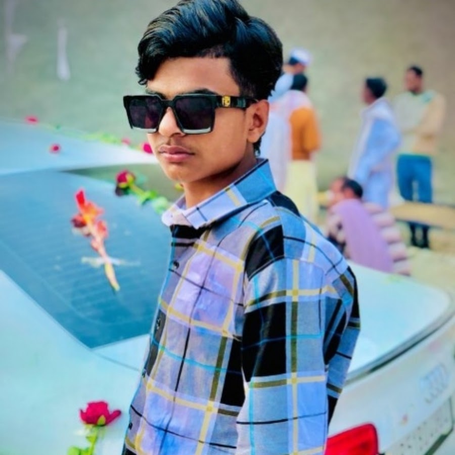 Aavesh vlogers - YouTube