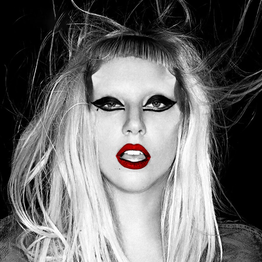 Леди гага блади. Леди Гага Борн ЗИС Вей. Lady Gaga born this way album. Леди Гага Bloody Mary обложка.