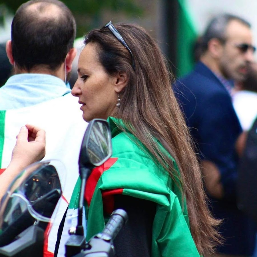 Assia Guechoud @assiaguechoud