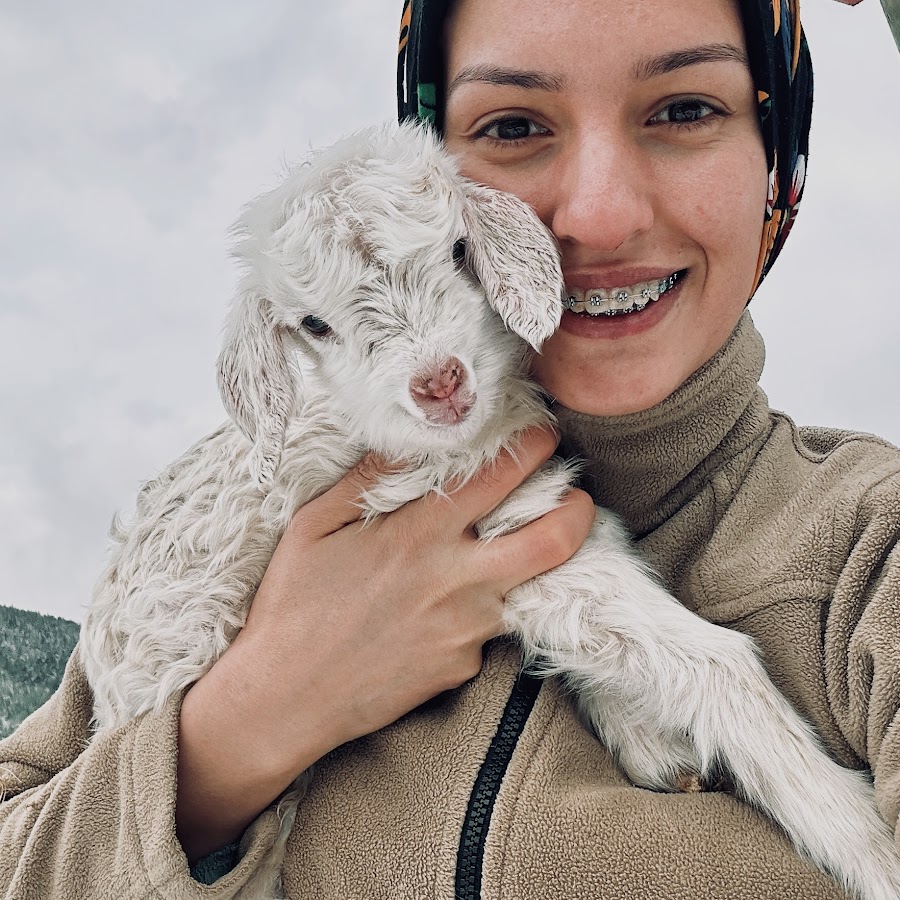 Nurgül Akdoğan @nurgulakdogan