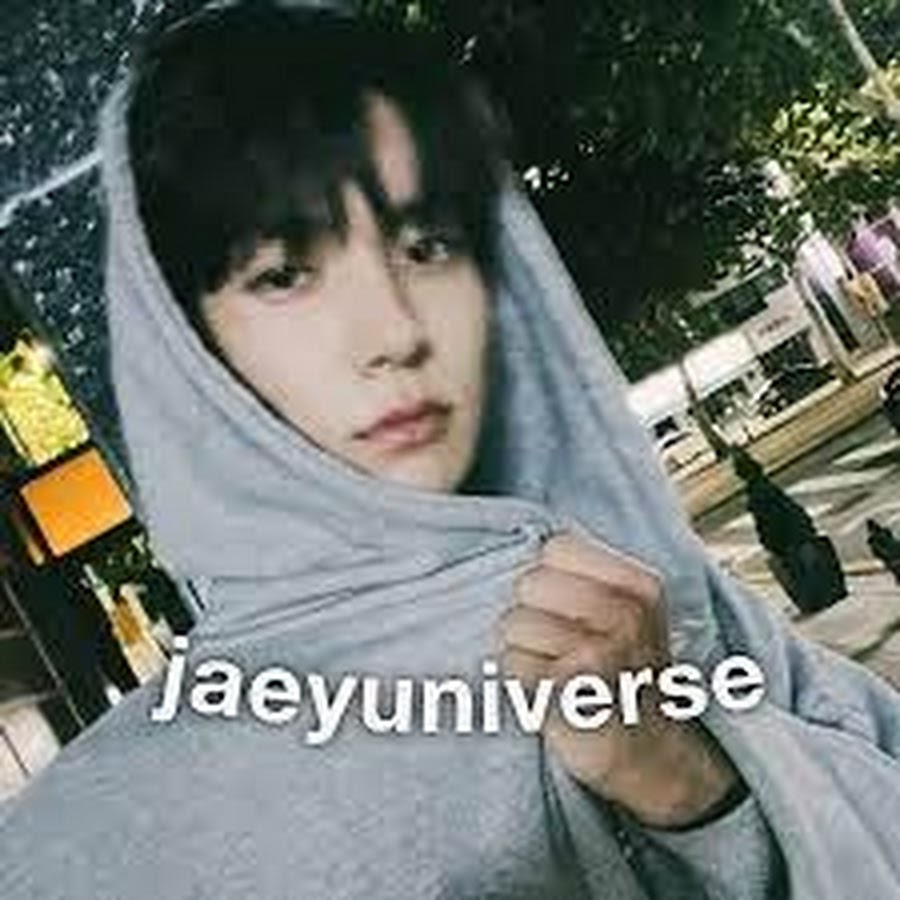 welcome to jaeyuniverse ☾ I make vlogs and compilation videos that I re-edi...