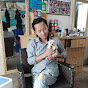 Barber Xiaole and the stray dog