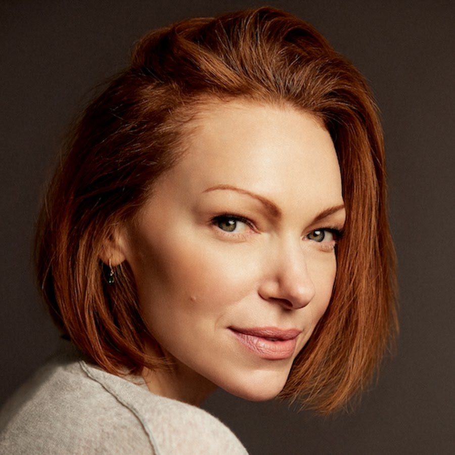 900px x 900px - Laura Prepon - YouTube