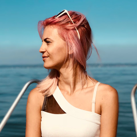 influencer profile picture