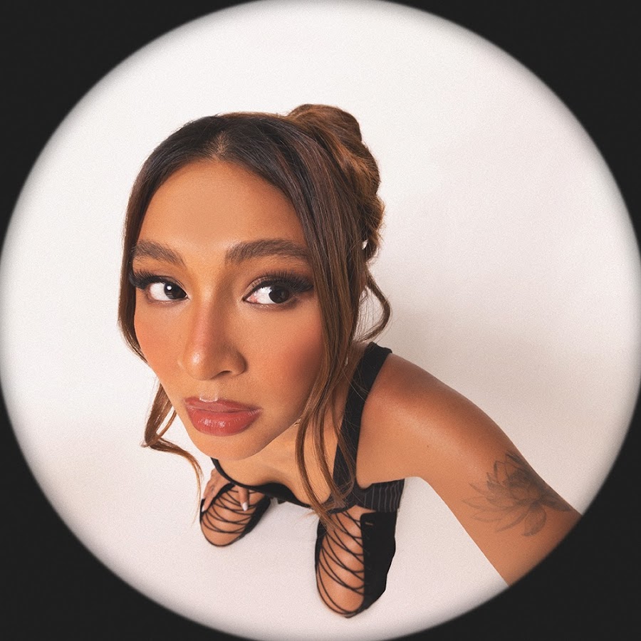influencer profile picture