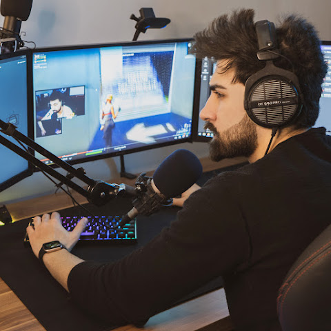 influencer profile picture