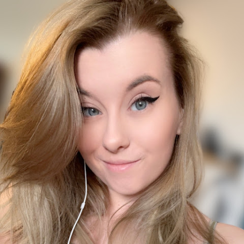 influencer profile picture
