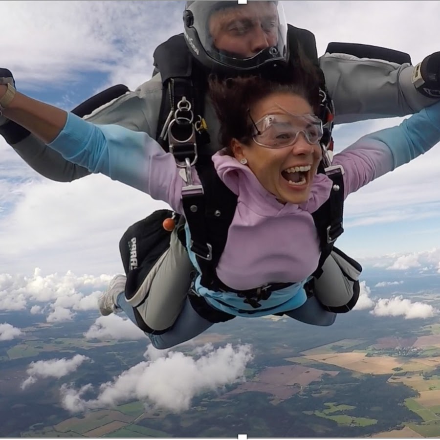 Роберта Манчино Skydive