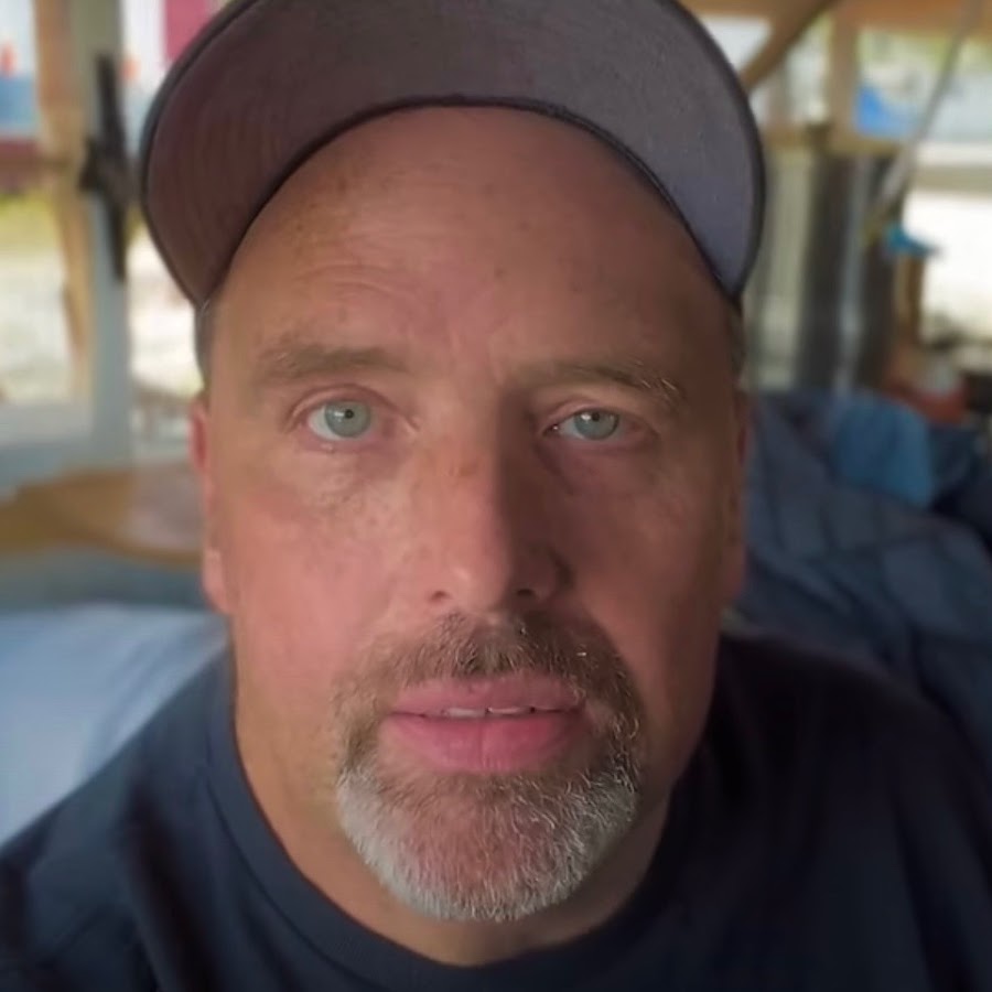 influencer profile picture