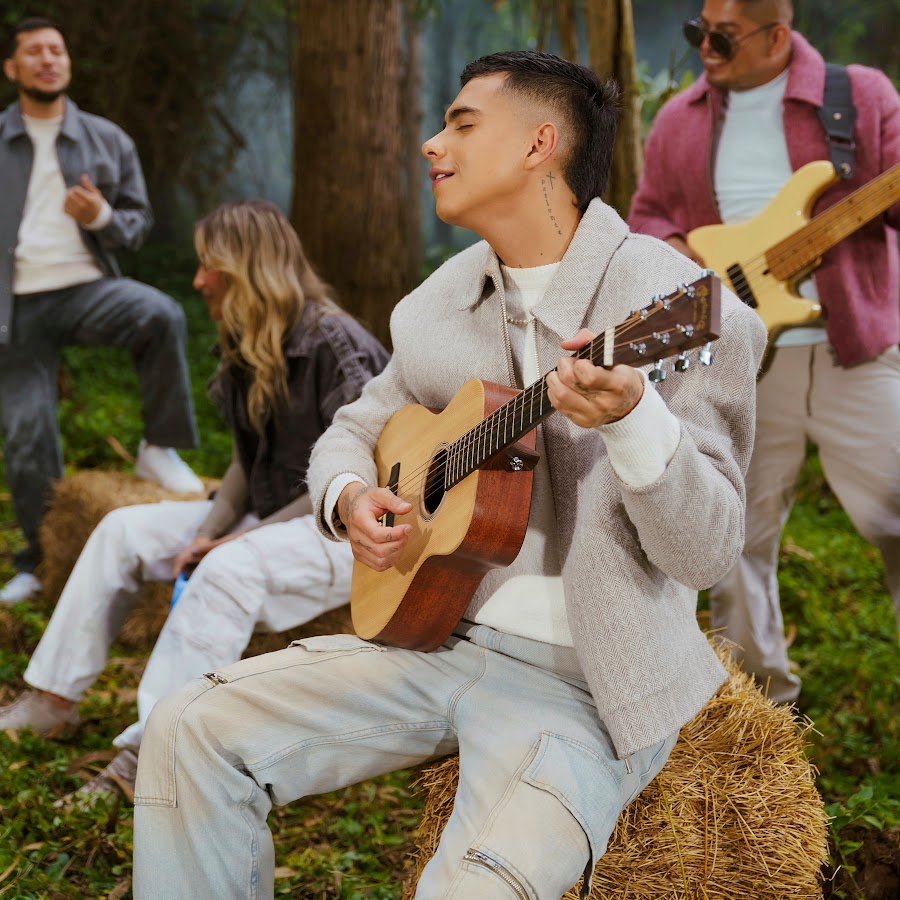 Nico Hernández @nicohernandezmusic