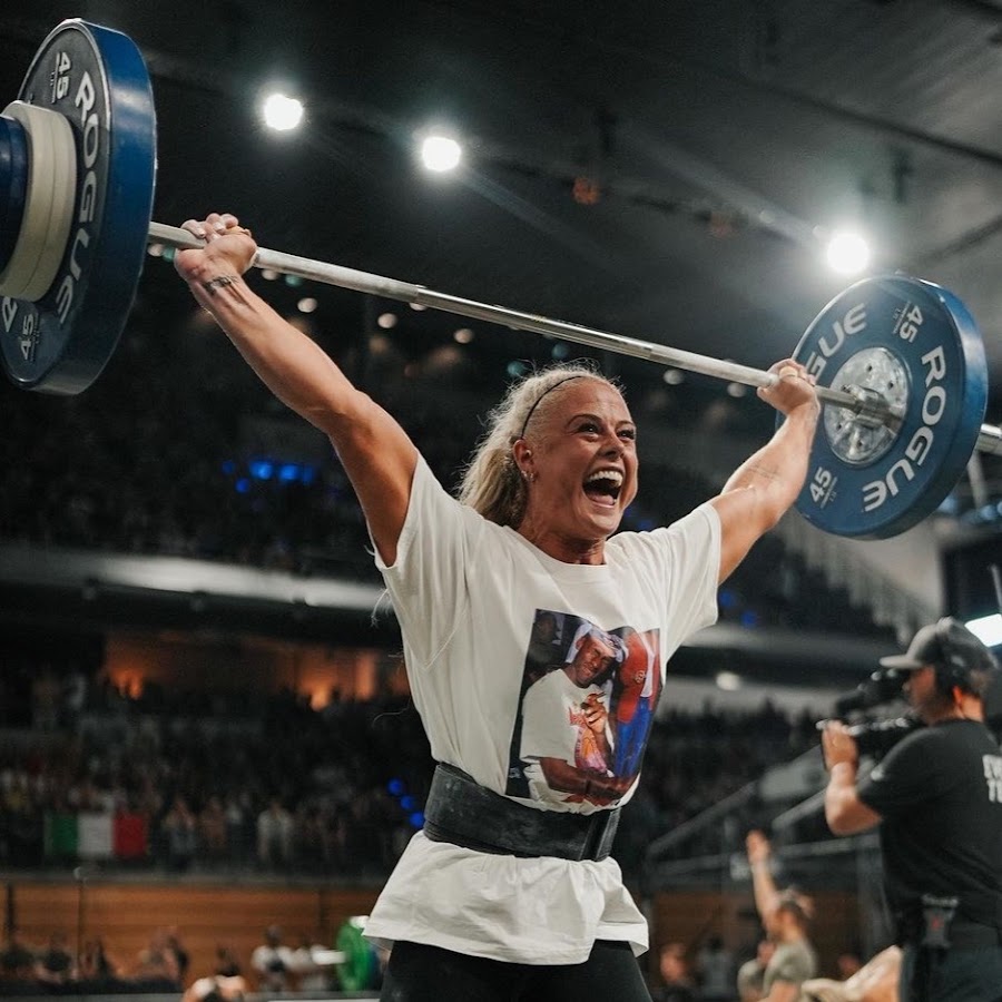 Sara Sigmundsdottir Leads Preliminary CrossFit Open Leaderboard - FloElite