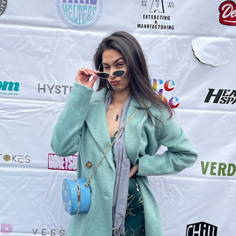 influencer profile picture