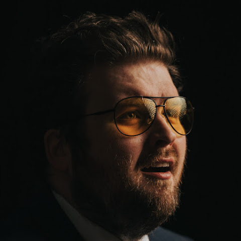influencer profile picture