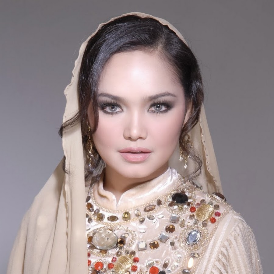 Siti Nurhaliza @SitiNurhalizaSRC