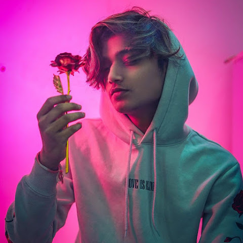 influencer profile picture