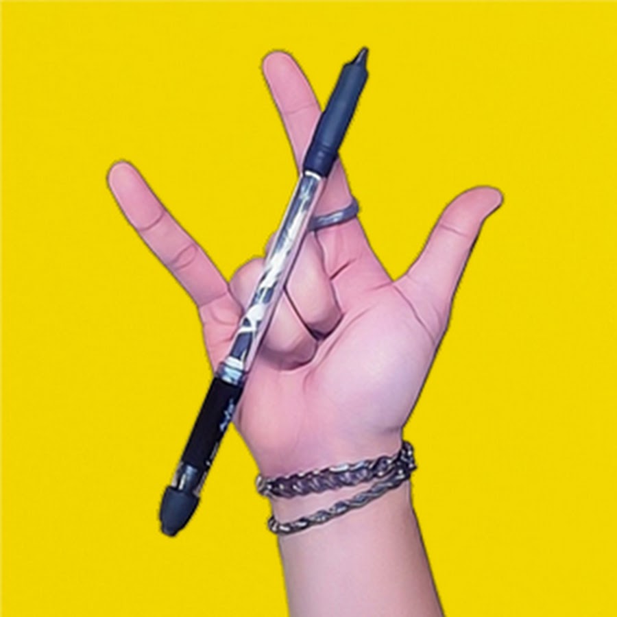 Ryzing Spins on Instagram: Learn a hybrid pen spinning trick