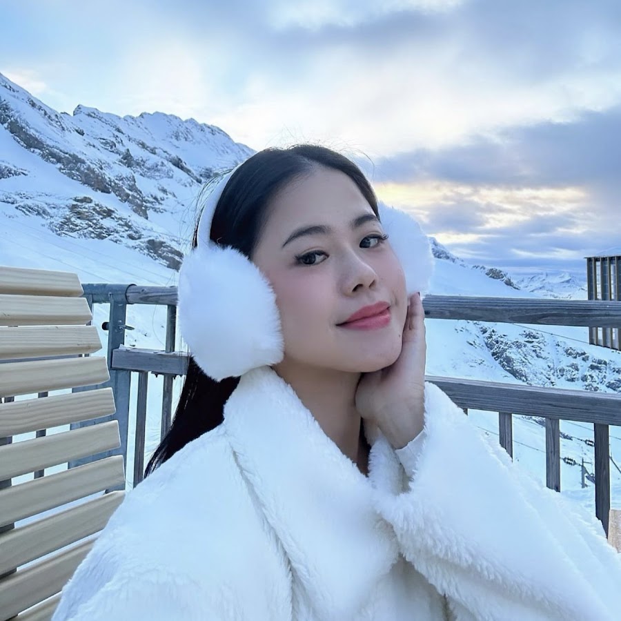 Pebbi Lieyanti @pebbilieyanti